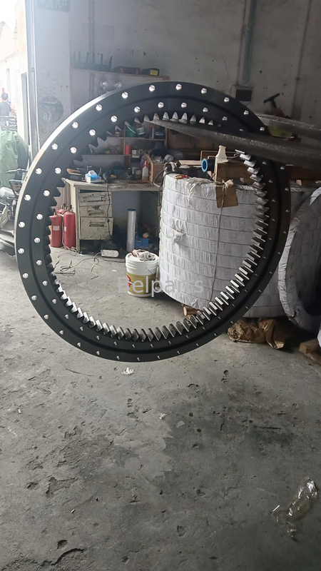 Hitachi EX150-5 kazıcı yedek parçaları 9146953 Çelik malzemeden üretilen kaydırma rulmanı