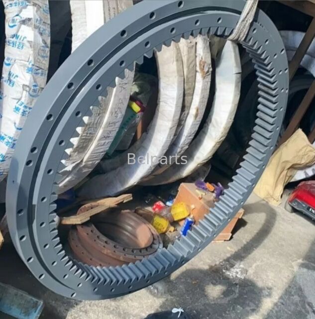 E135 New Holland Kazı makinesi yedek parçaları için kaydırma rulmanı Y40F00006F3 Swing circle slew ring