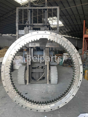 Kazı makinesi Swing Slewing Bearings DX140W Doosan Parçaları için Slewing Ring Bearing